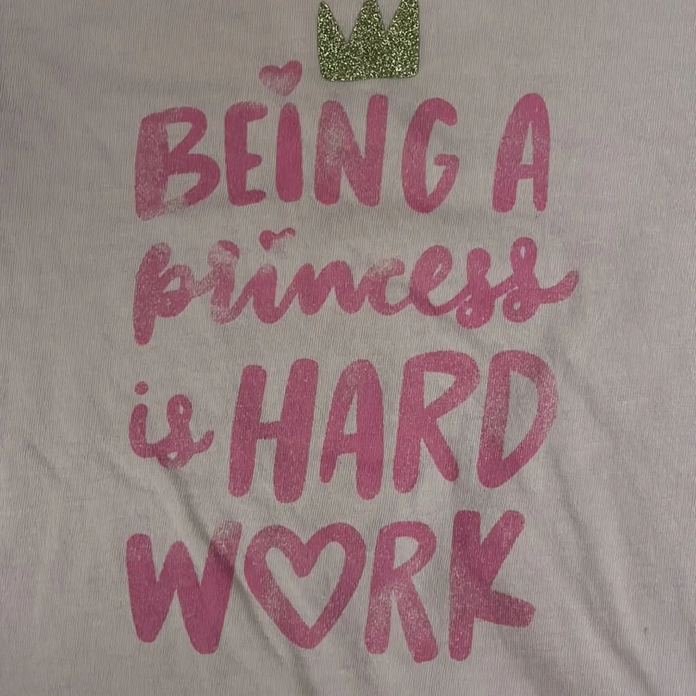 🍭4/$10 OshKosh (Being A Princess Is Hard Work) Shirt - Picture 4 of 7